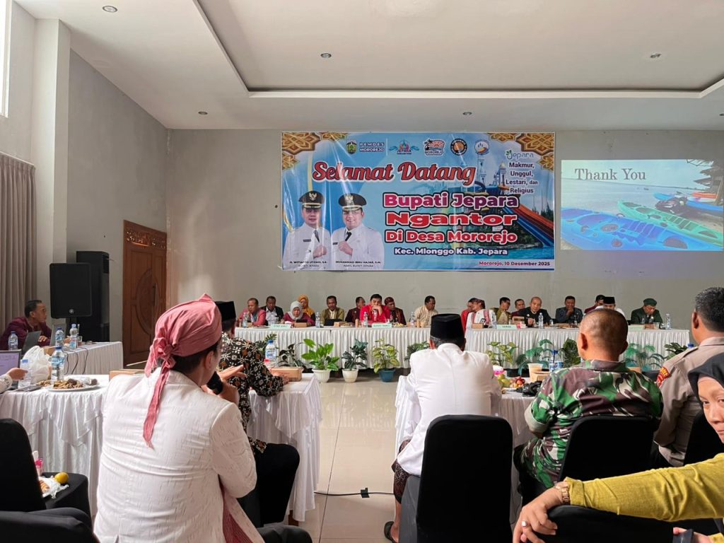 Bupati Ngantor di Desa Mororejo 2025